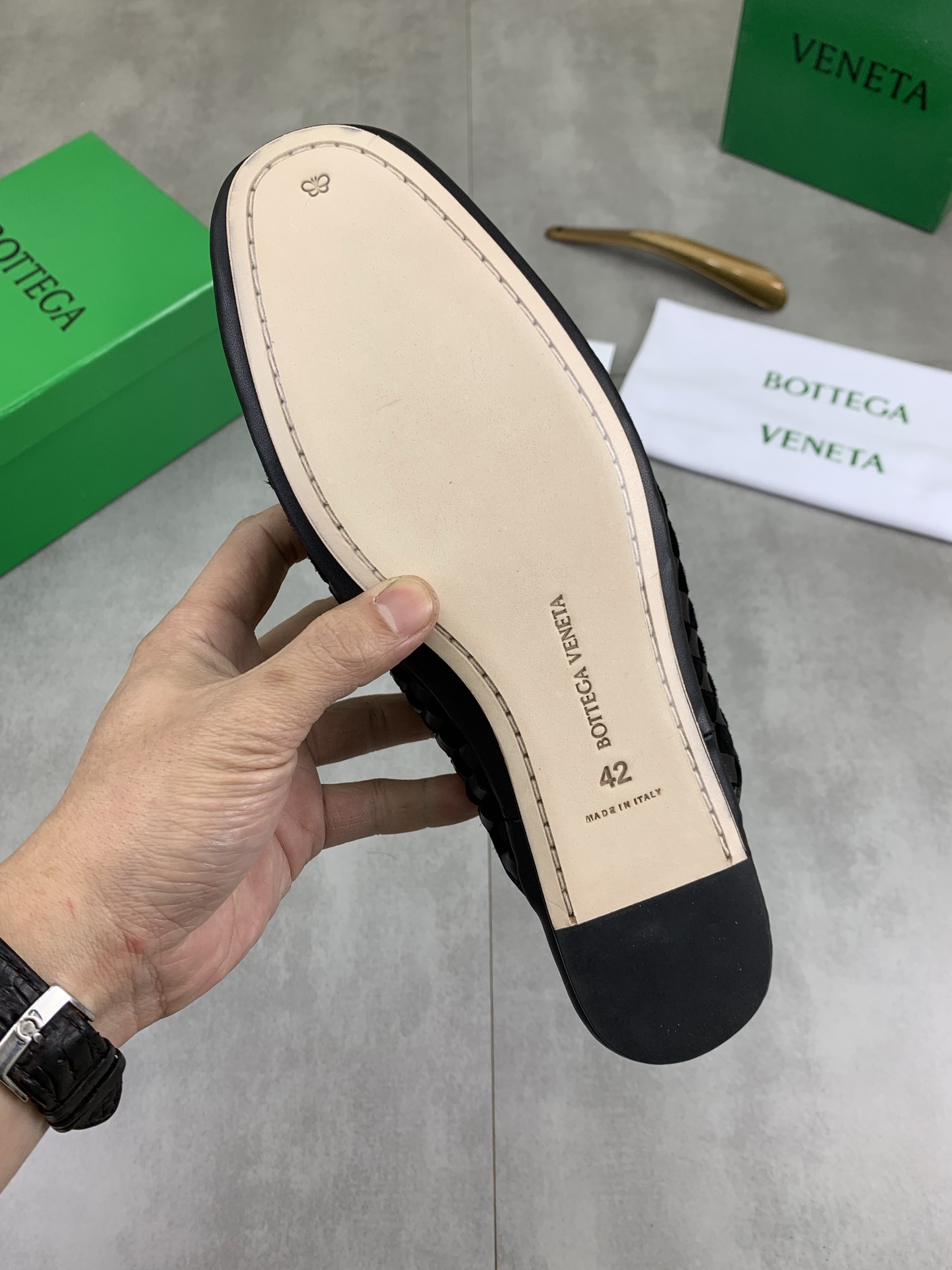 Deluxe Bottega Veneta Sunday Replica Slipper - Image 9