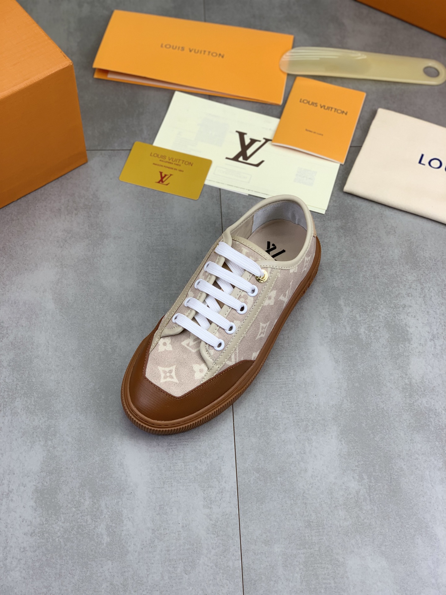 Elite Louis Vuitton LV Lagoon Replica Sneaker - Image 5