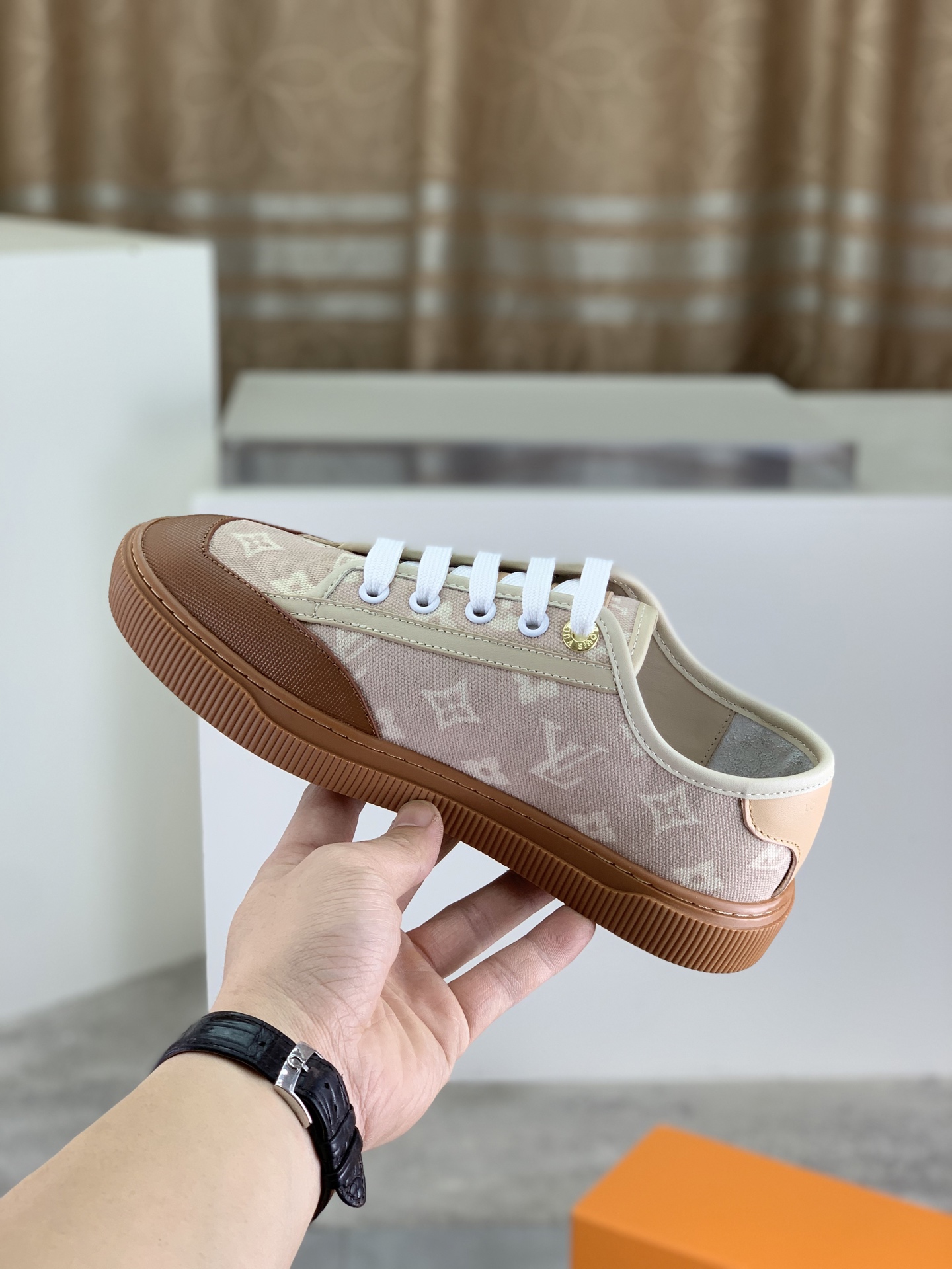 Elite Louis Vuitton LV Lagoon Replica Sneaker - Image 6