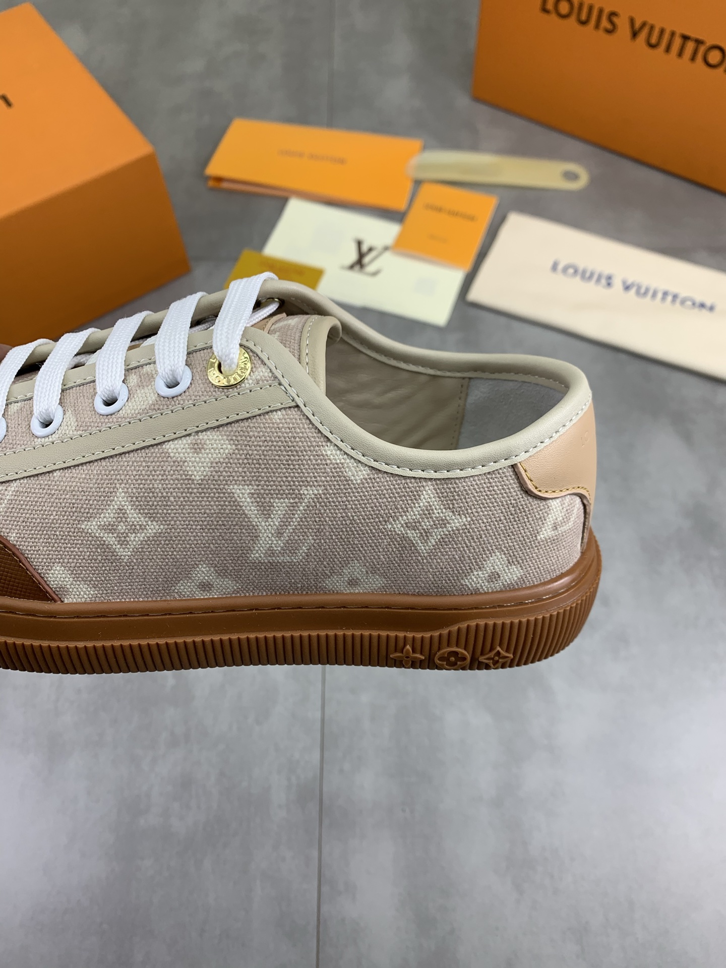 Elite Louis Vuitton LV Lagoon Replica Sneaker - Image 7
