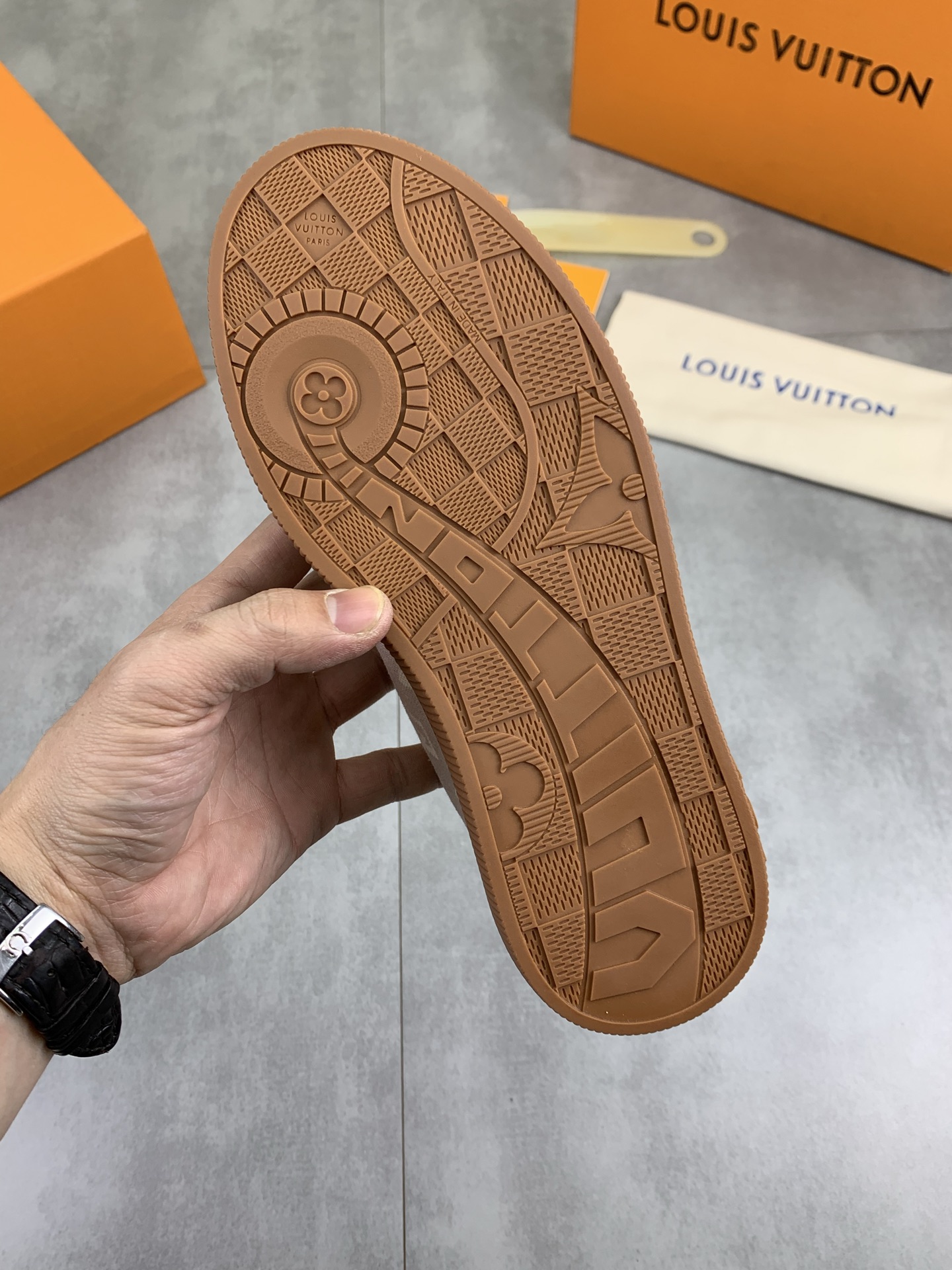 Elite Louis Vuitton LV Lagoon Replica Sneaker - Image 9