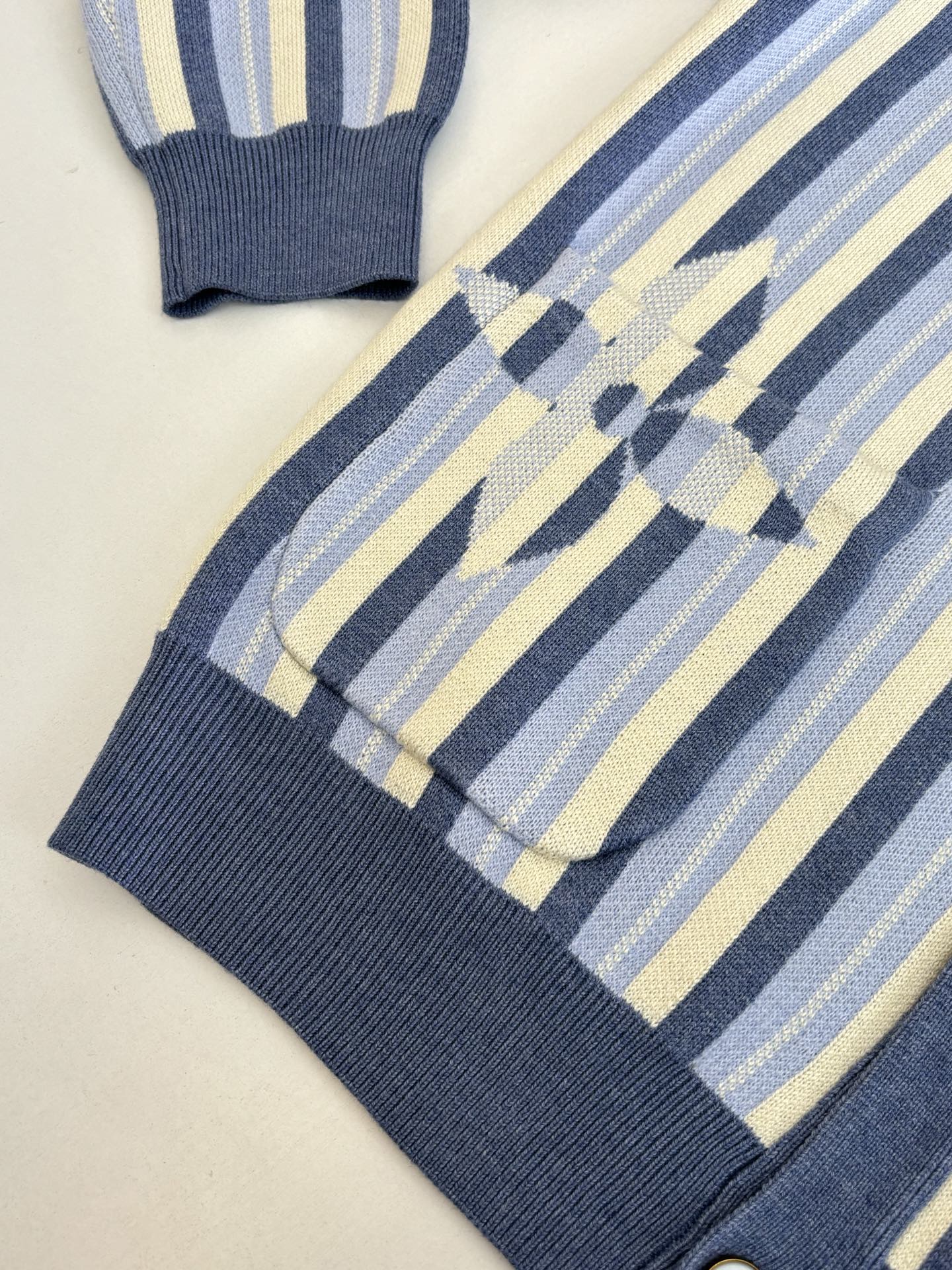 Superior Louis Vuitton Striped Jacquard Replica Cardigan - Image 9