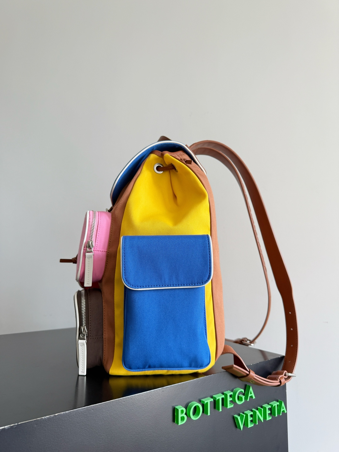 Copy Bottega Veneta Crossroad Multipocket Replica Backpack - Image 4