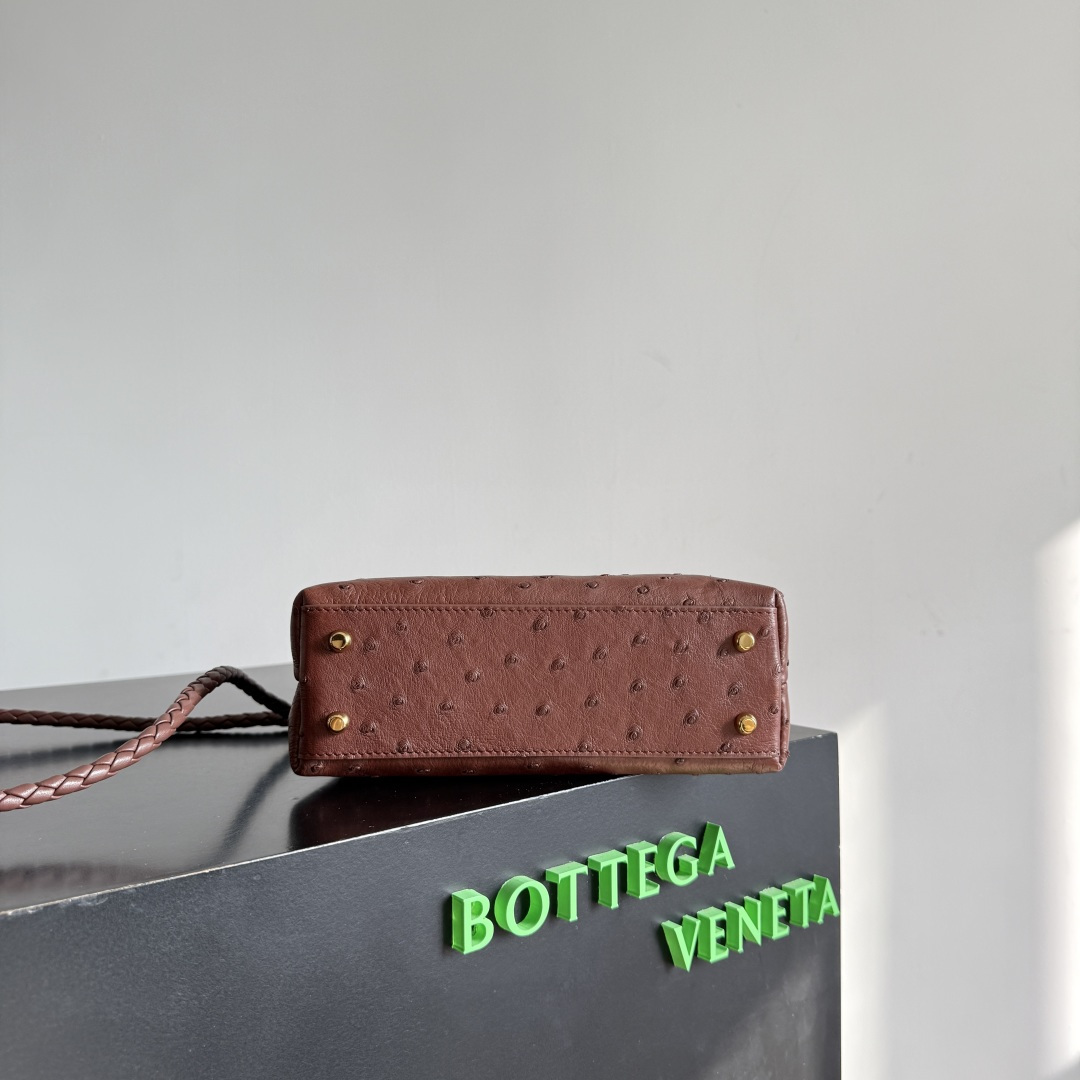 Luxury Replica Bottega Veneta Mini Andiamo - Image 4