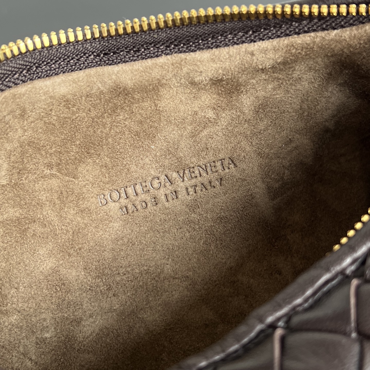 Exact Copy Bottega Veneta Small Veneta Replica Bag - Image 8