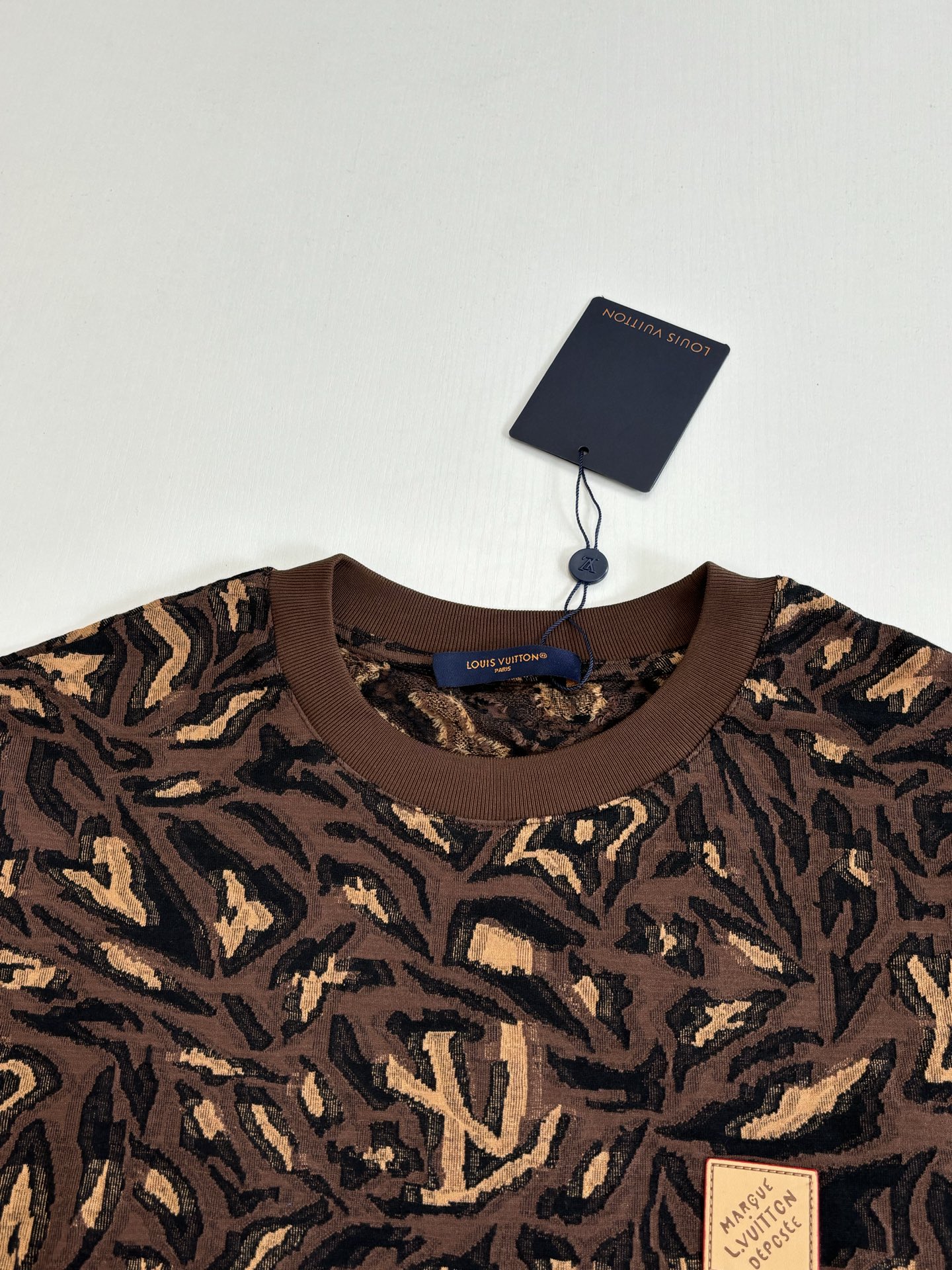 Exclusive Louis Vuitton Jacquard Replica T-Shirt - Image 4