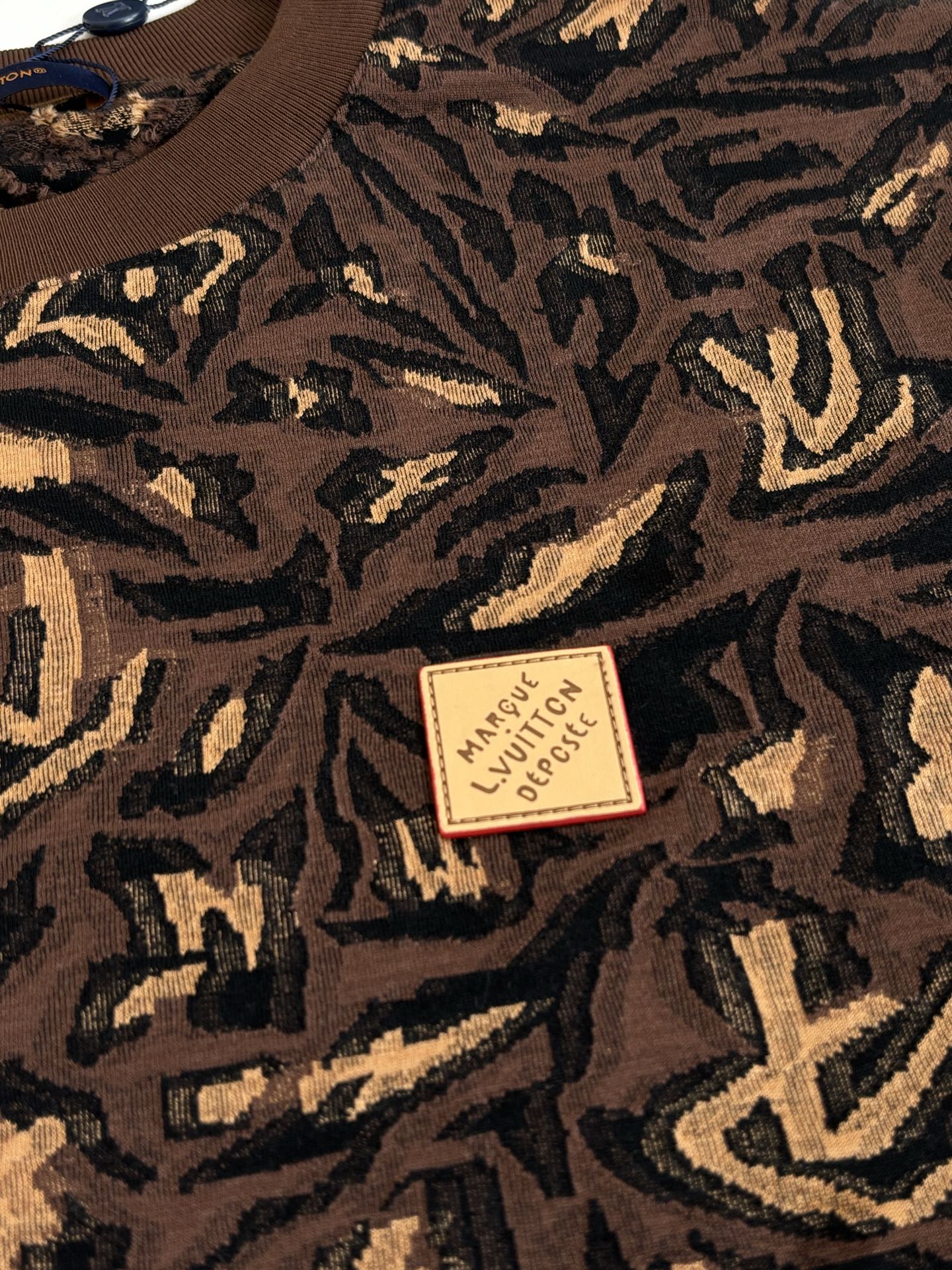 Exclusive Louis Vuitton Jacquard Replica T-Shirt - Image 8