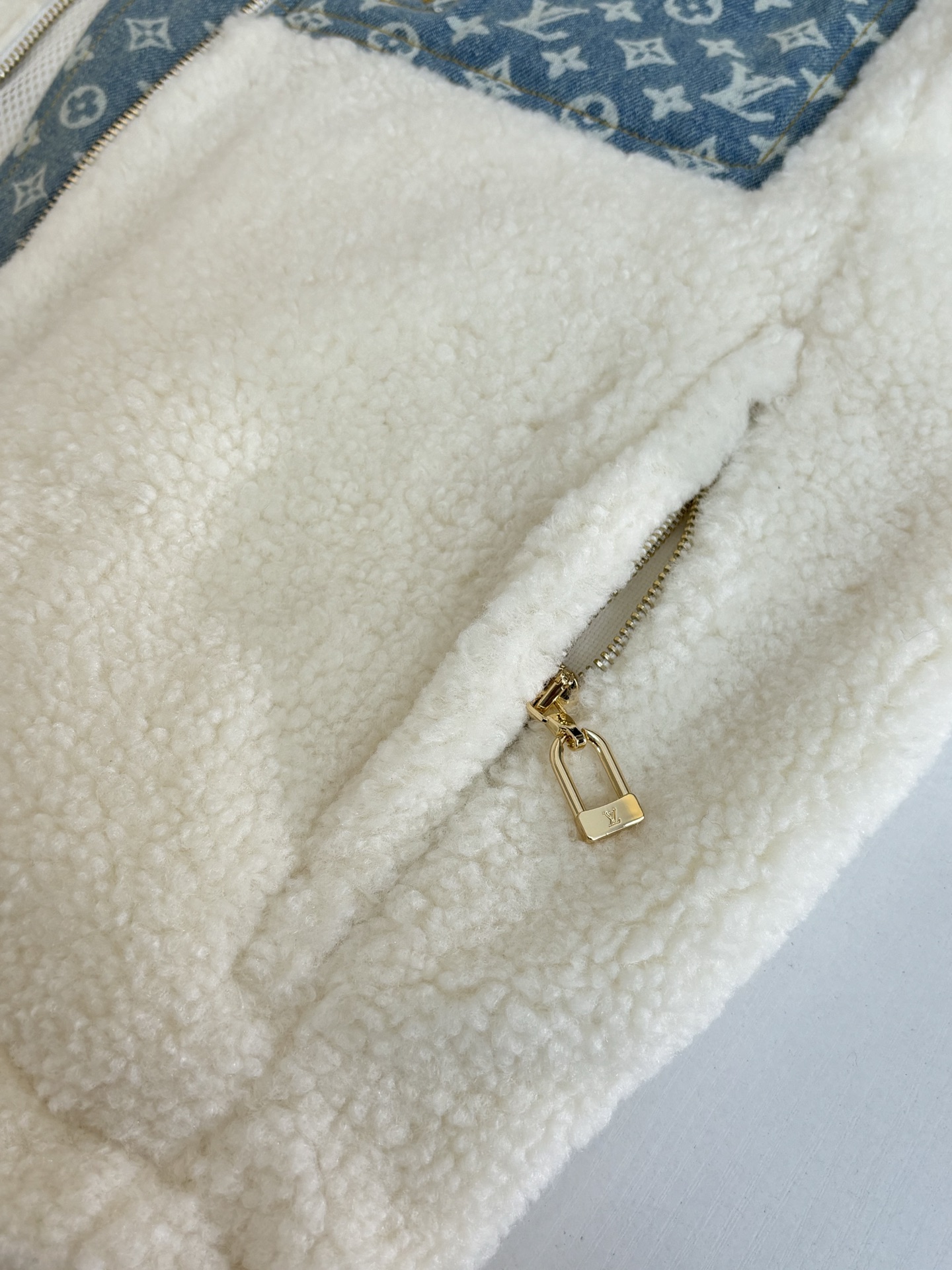 Copy Louis Vuitton Monogram Accent Replica Fleece Jacket - Image 9
