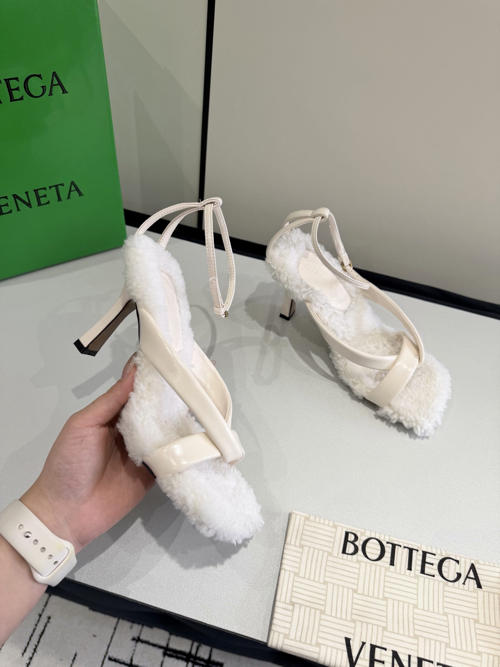 Elite Bottega Veneta Riva Strap Replica Sandal - Image 4