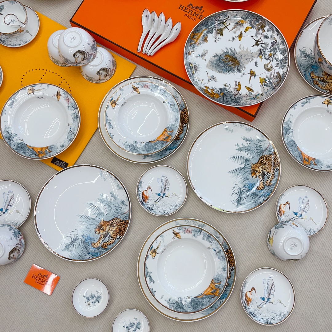 Supreme Hermes Carnets d'Equateur Replica Dinnerware Set - Image 4