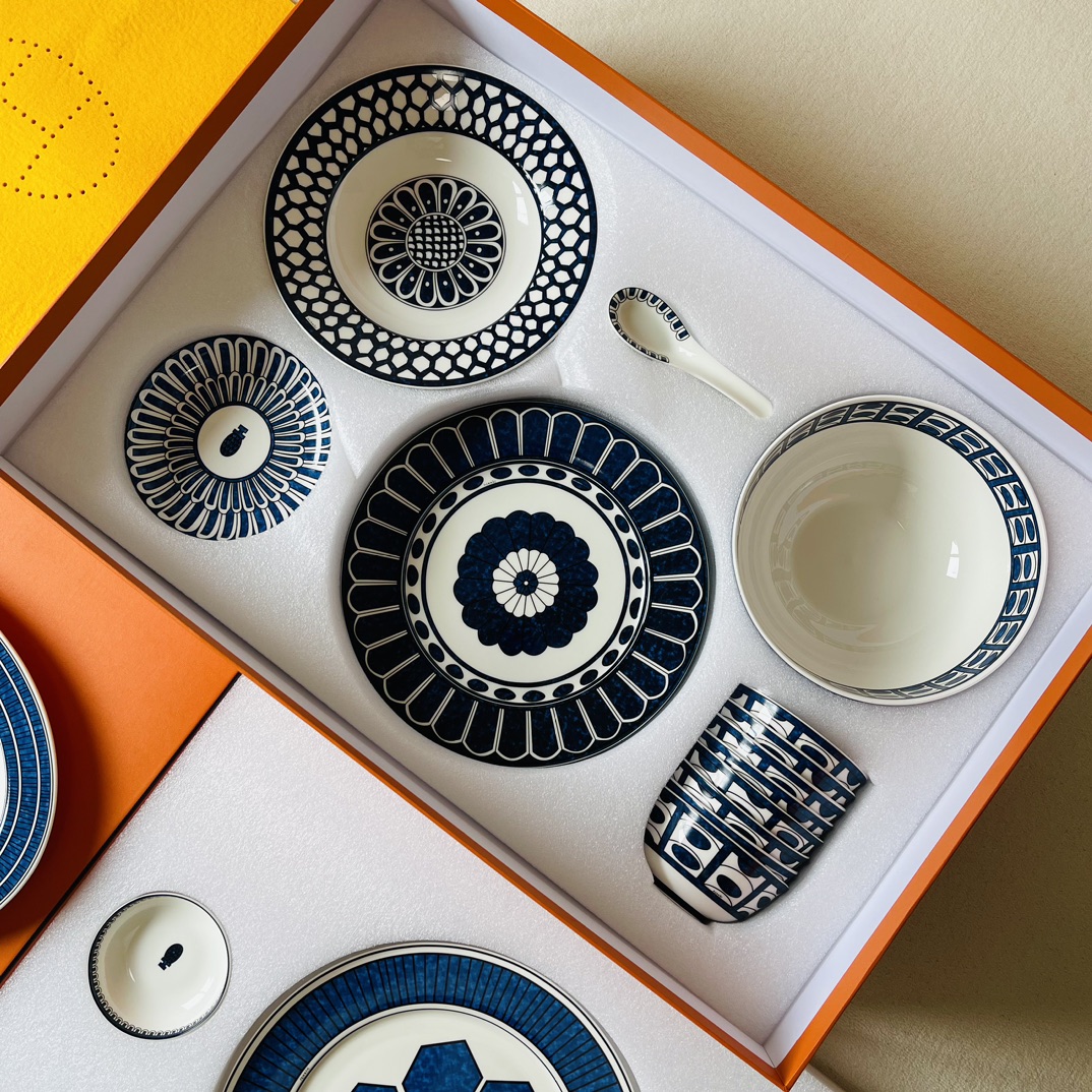 Lux Hermes Bleus d'Ailleurs Porcelain Replica Dinnerware Set - Image 3