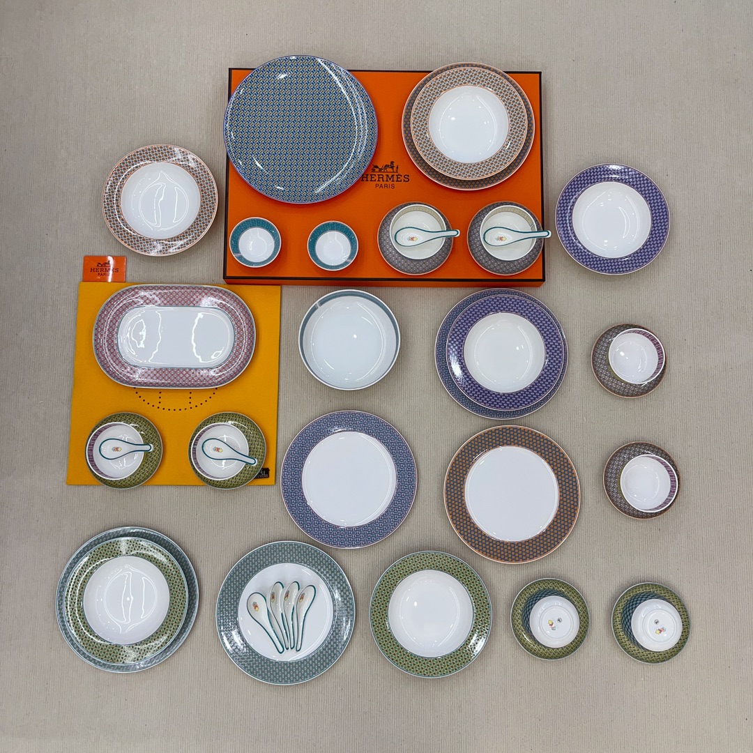 Supreme Hermes Tie Replica Dinnerware Set - Image 2