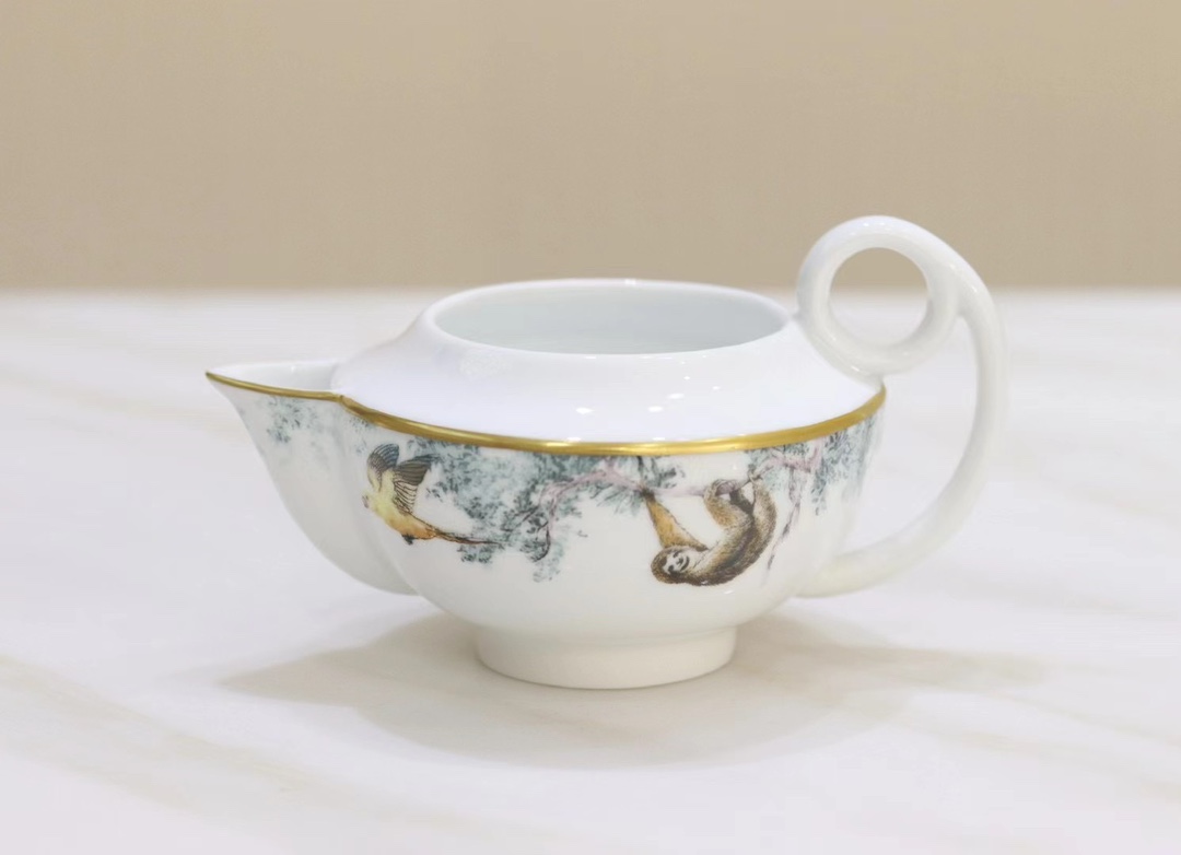 Elite Hermes Carnets d'Équateur Porcelain Replica Tea Set - Image 3