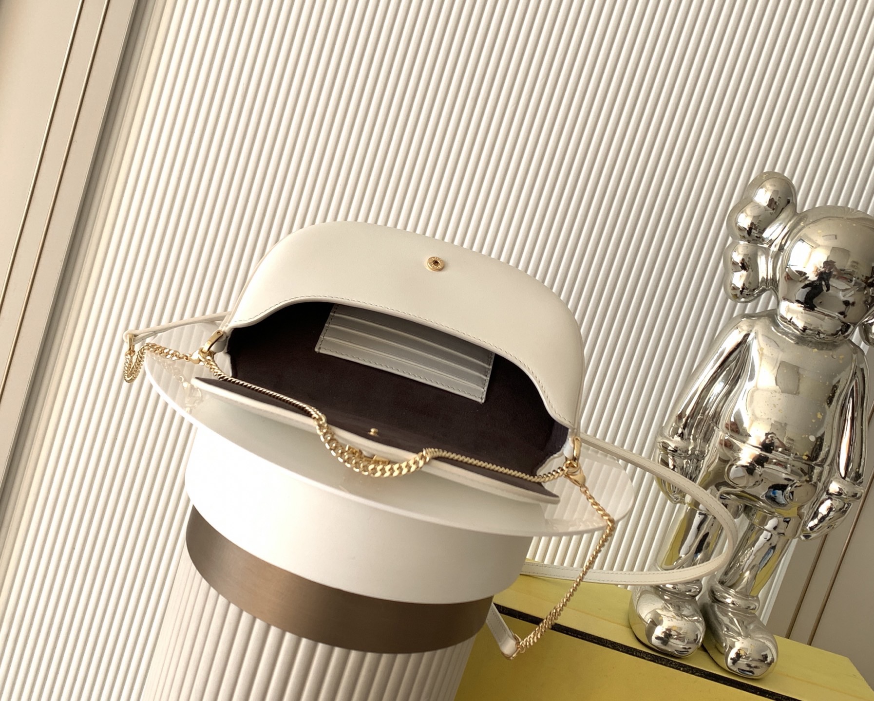 Copy Fendi Fendigraphy Replica Wallet on Chain - Image 9