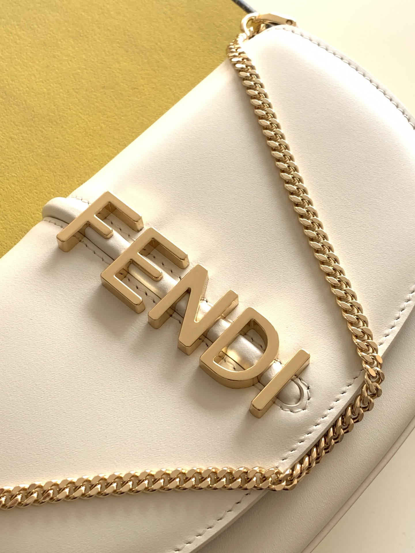Copy Fendi Fendigraphy Replica Wallet on Chain - Image 6