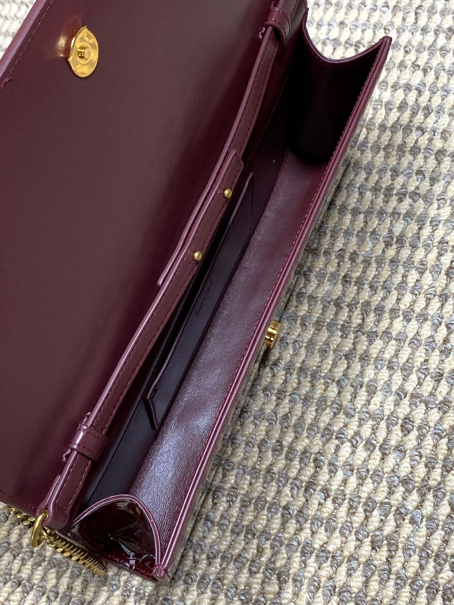 Lux Yves Saint Laurent Kate Replica Clutch In Patent Leather - Image 7