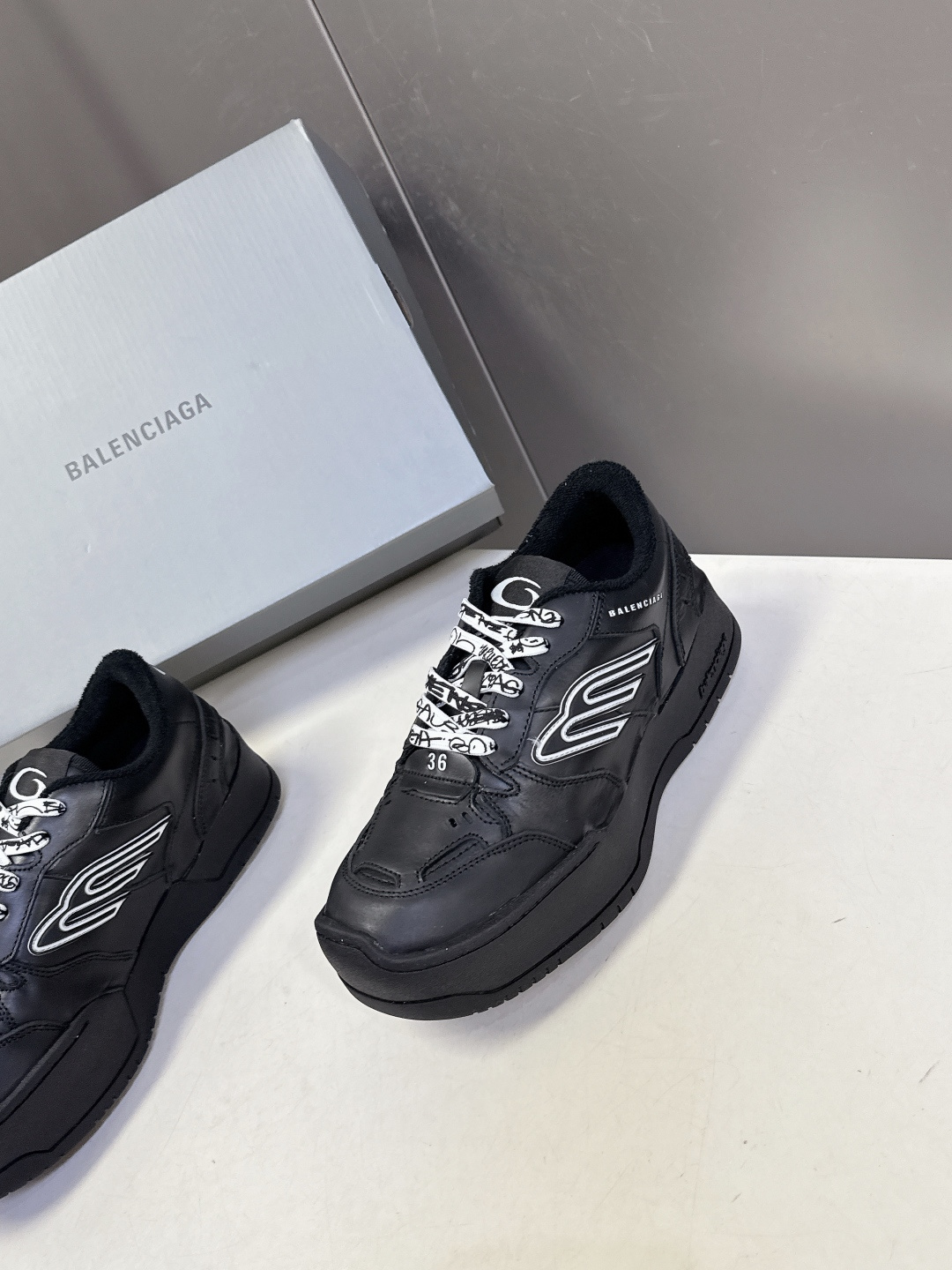 Exclusive Balenciaga Hamptons Platform Replica Sneaker - Image 6
