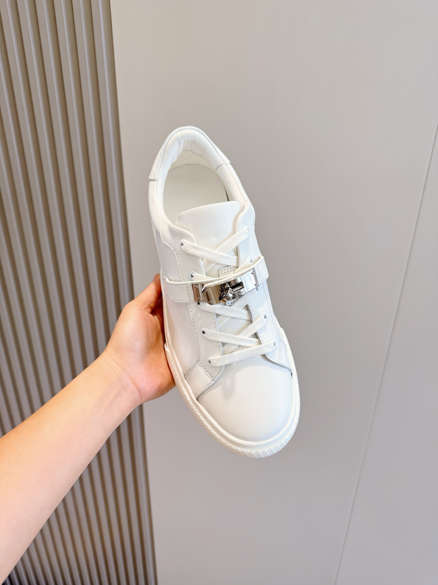 Authentic Design Hermes Day Replica Sneaker - Image 5