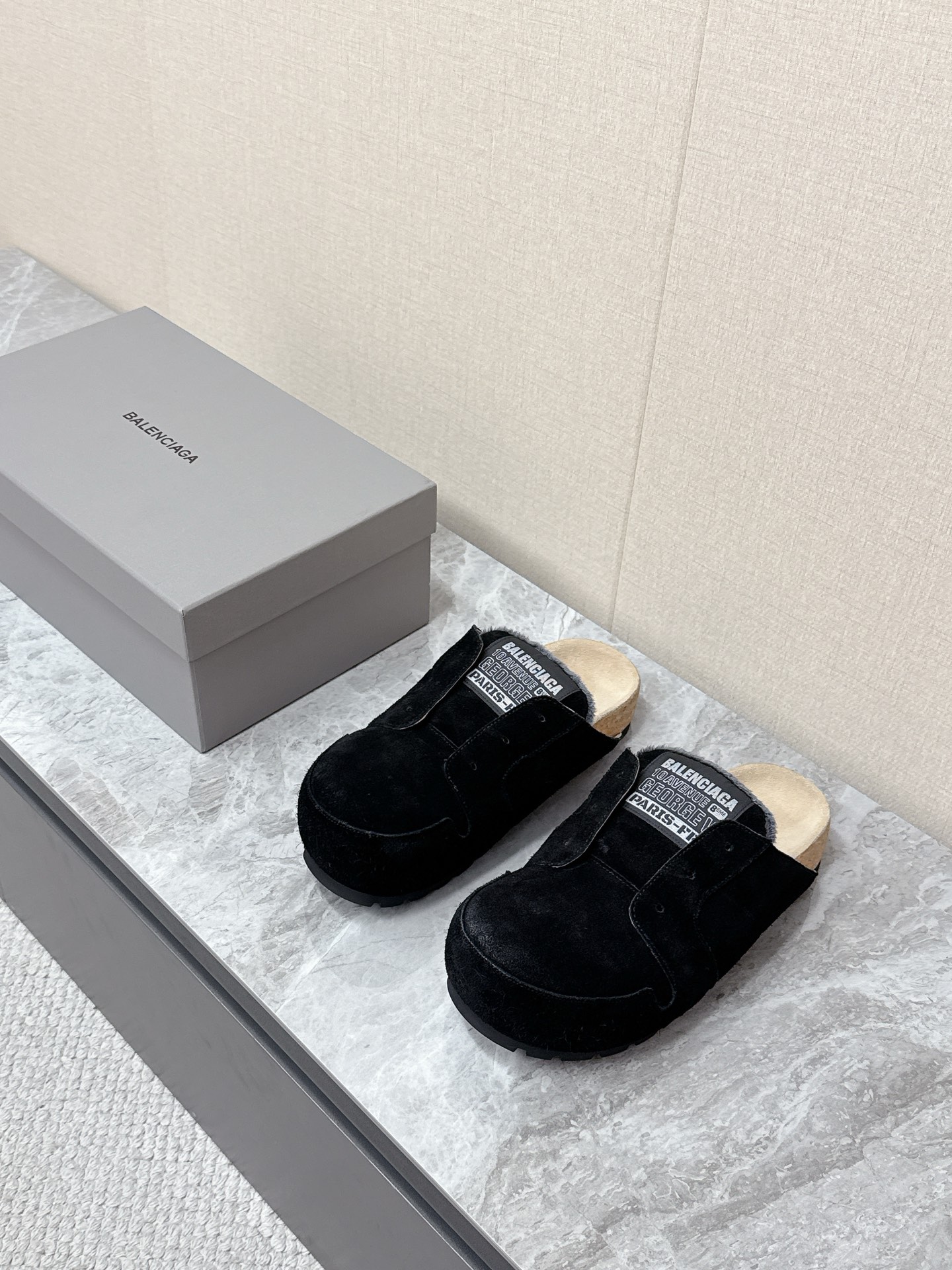 Superior Balenciaga Dumbo Replica Mule - Image 2