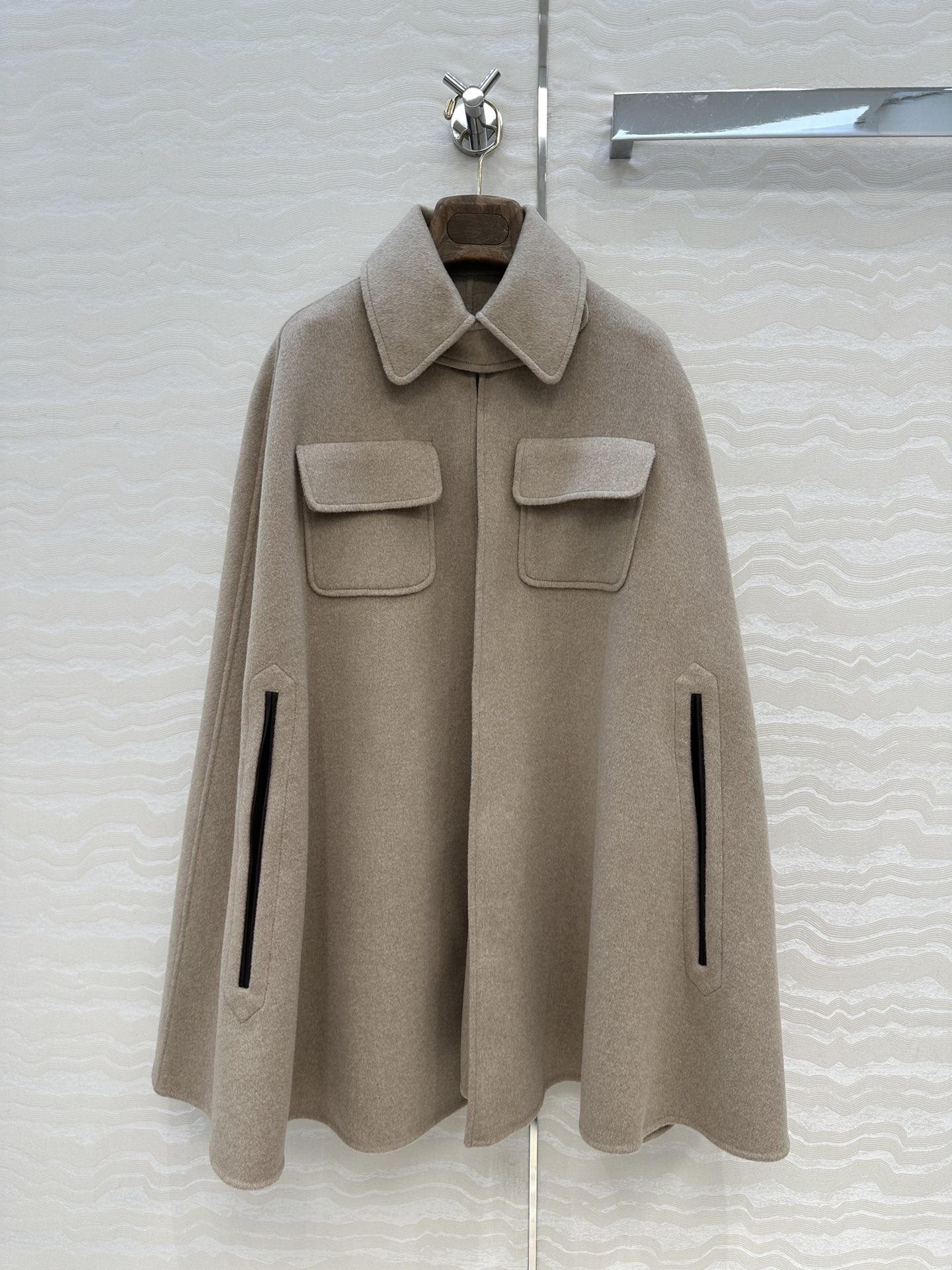 Exact Copy Loro Piana Gilda Replica Cape