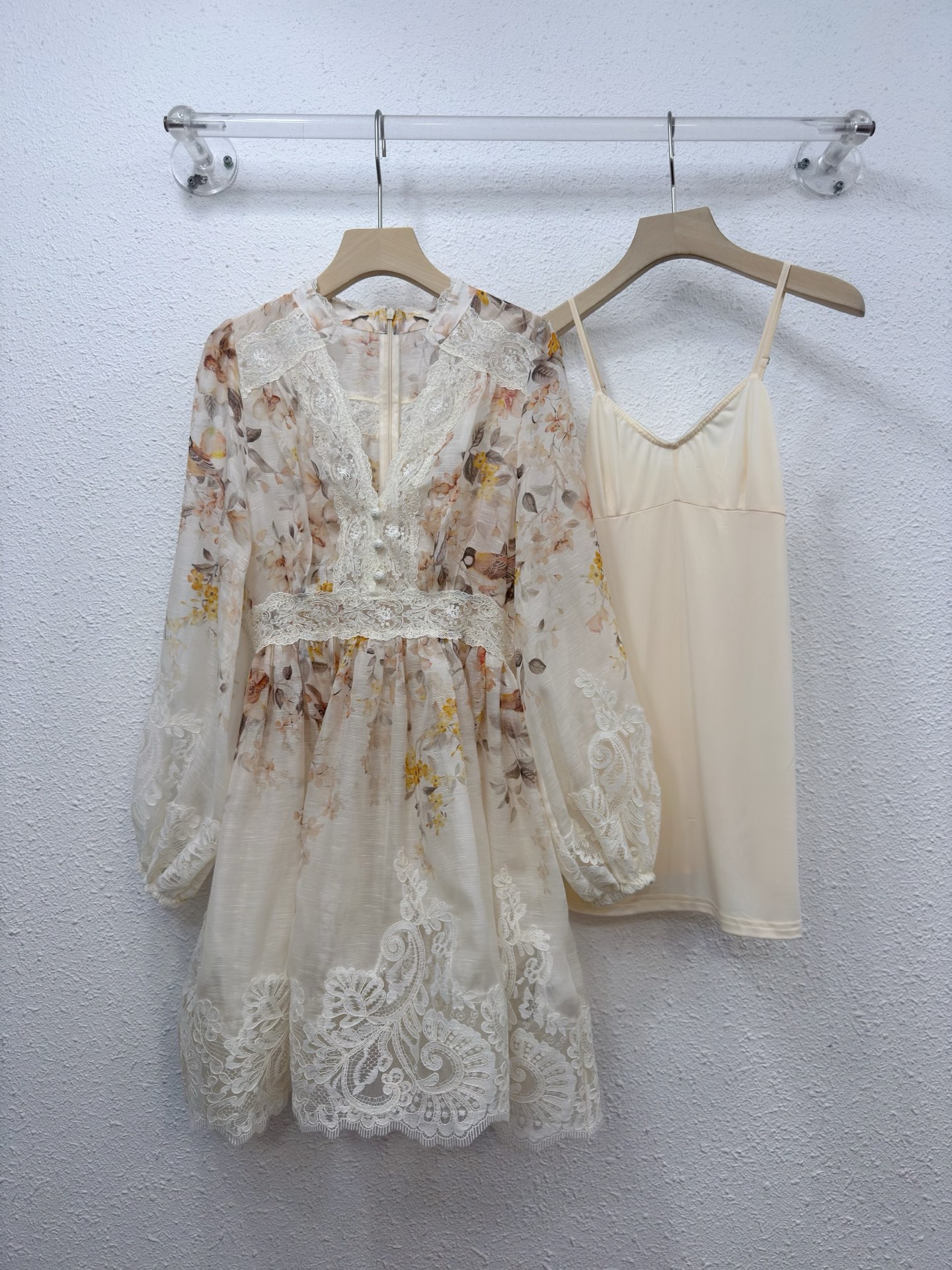 Superior Zimmermann Luna Lace Lantern Replica Dress - Image 3