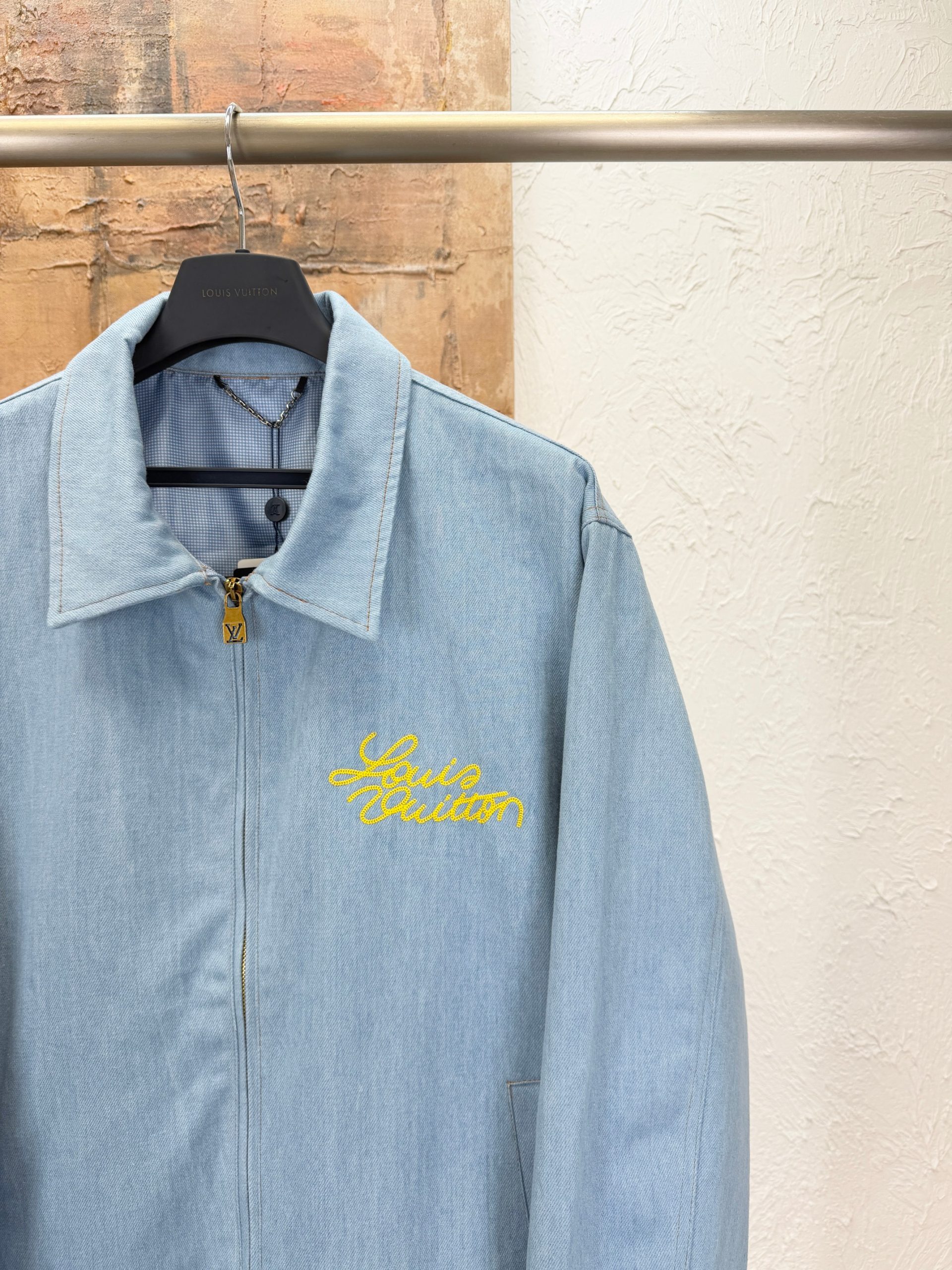Luxury Replica Louis Vuitton Embroidered Signature Denim Workwear Blouson - Image 4