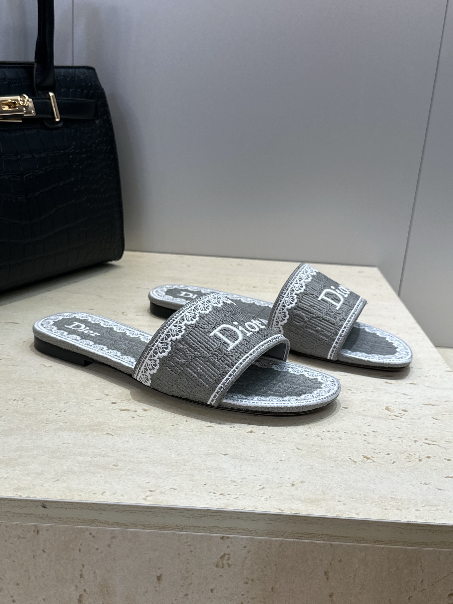 Exclusive Christian Dior Dentelle Replica Slide