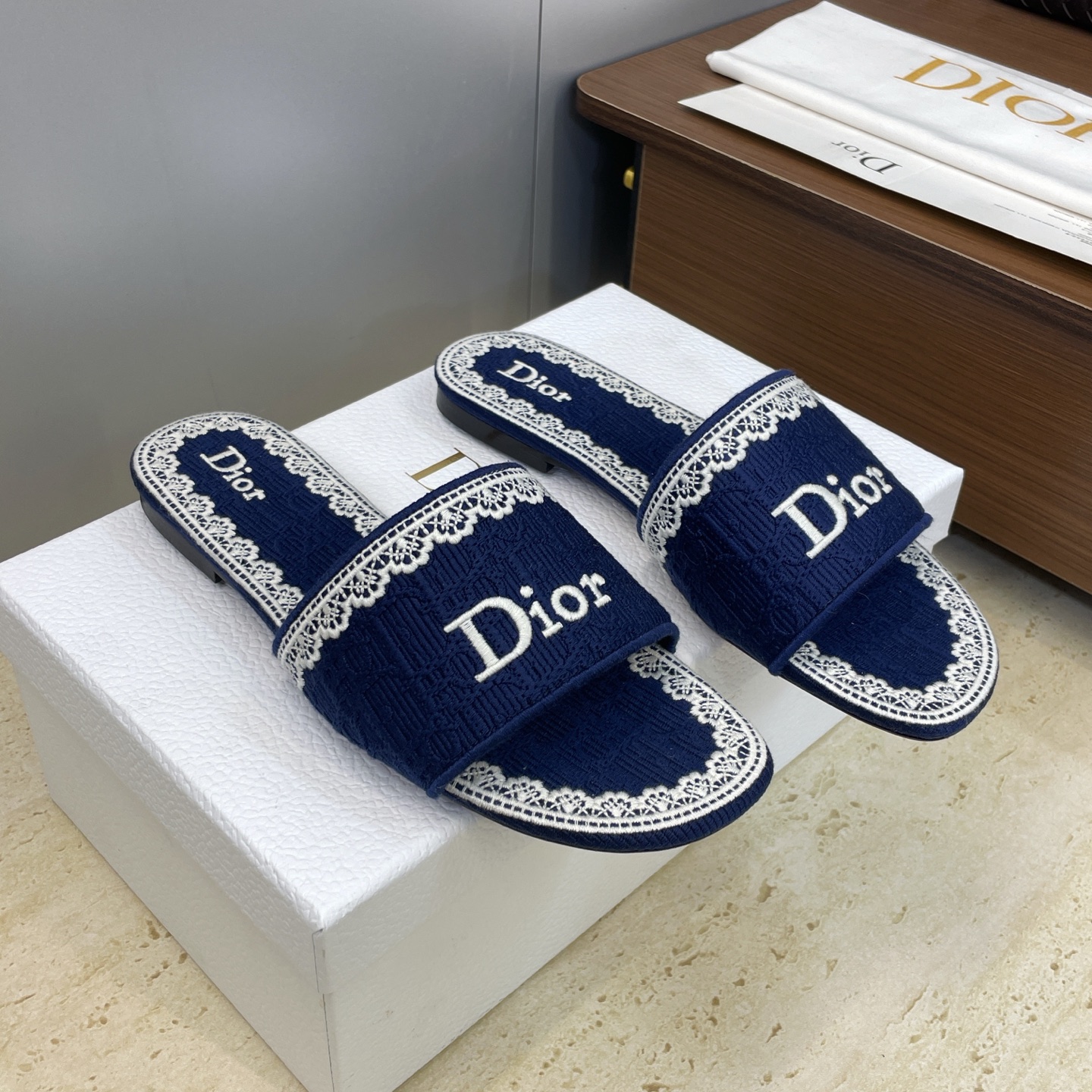 Finest Christian Dior Dentelle Replica Slide - Image 3