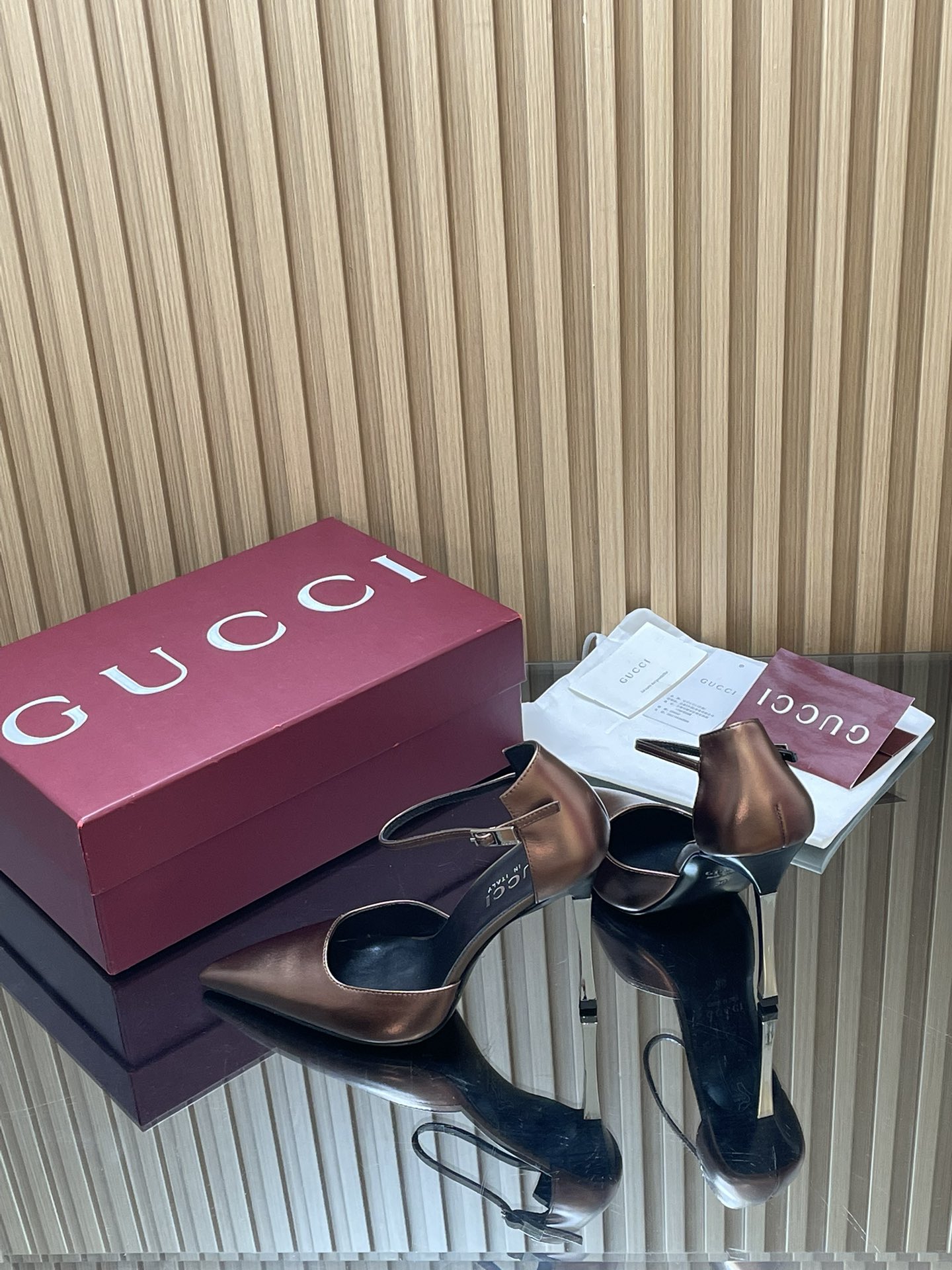 Exact Copy Gucci Bombshell Replica Pump - Image 5