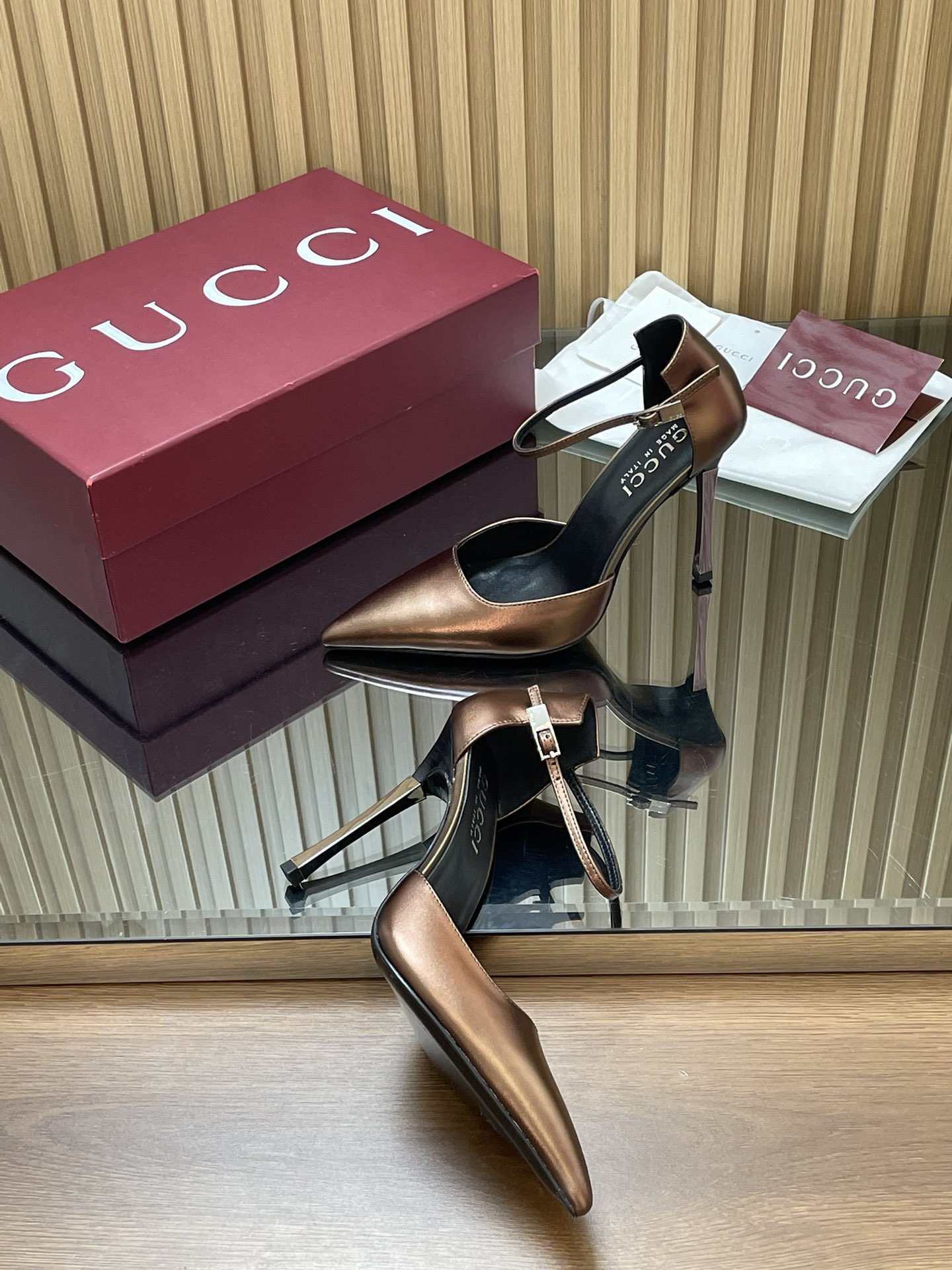 Exact Copy Gucci Bombshell Replica Pump - Image 6