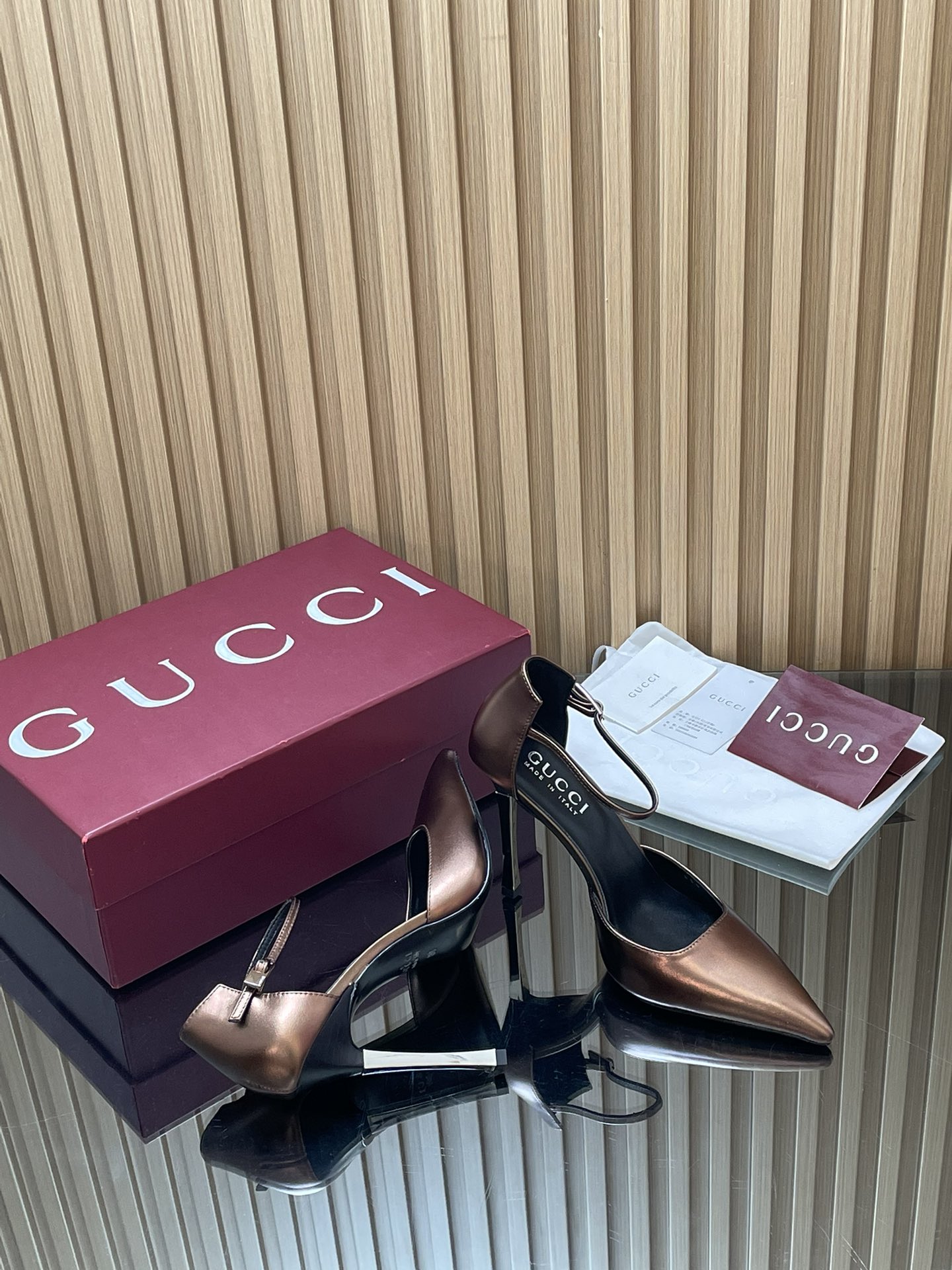 Exact Copy Gucci Bombshell Replica Pump - Image 7