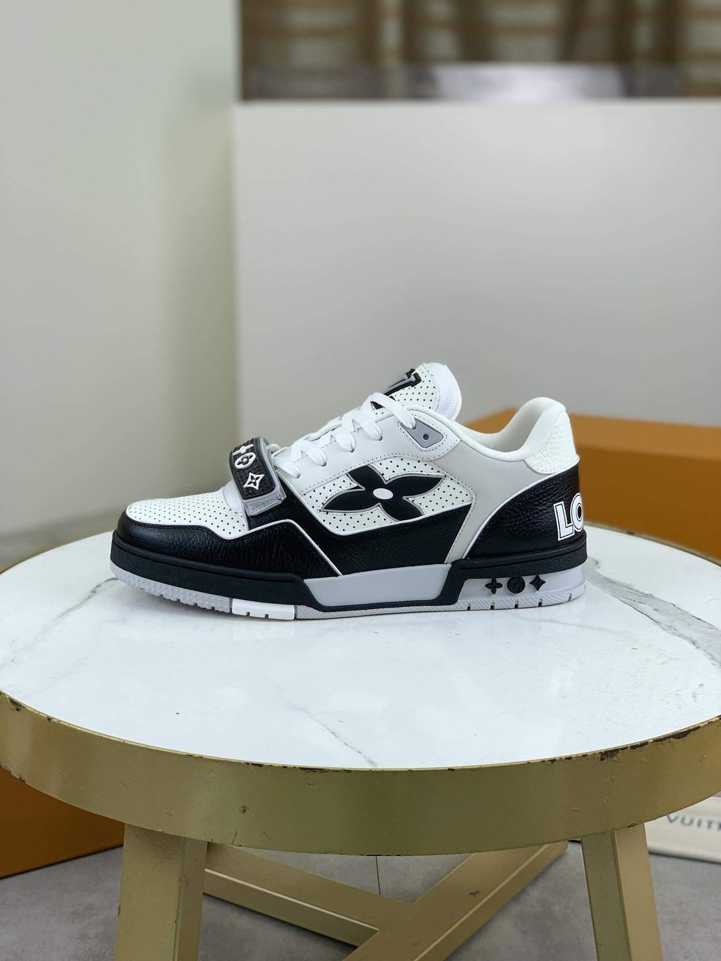 High-End Quality Replica Louis Vuitton LV Trainer Sneaker