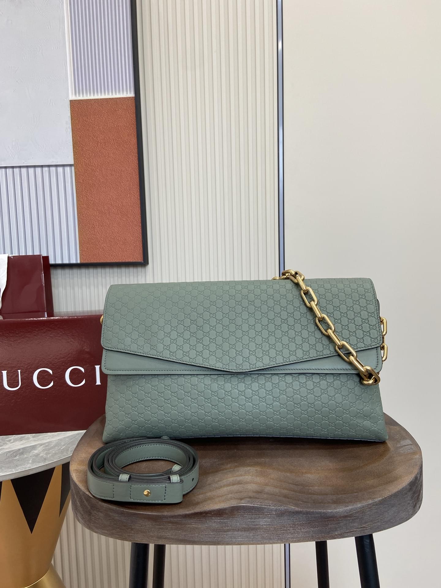 Lux Gucci Large Replica Shoulder Bag With Chain